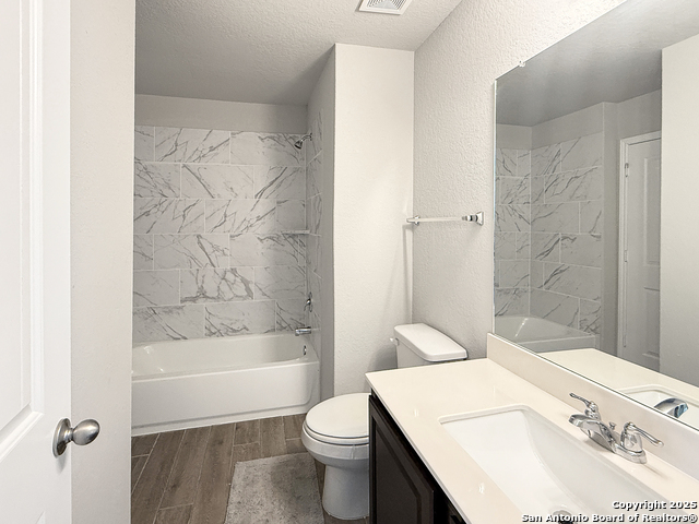 Image 10 of 17 For 3210 Roan