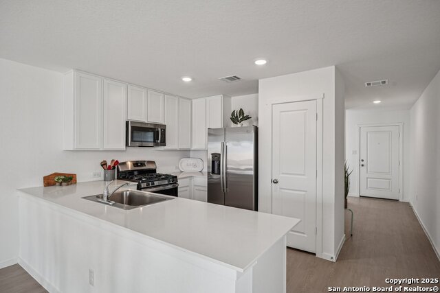 Image 12 of 31 For 250 Tahoe  