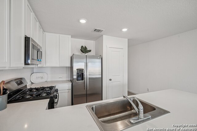 Image 14 of 31 For 250 Tahoe  