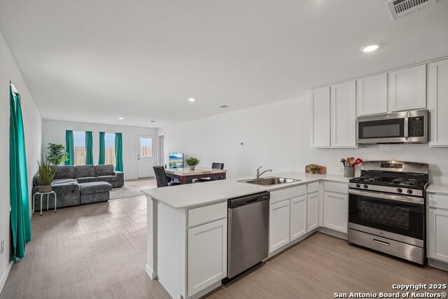 Image 16 of 31 For 250 Tahoe  