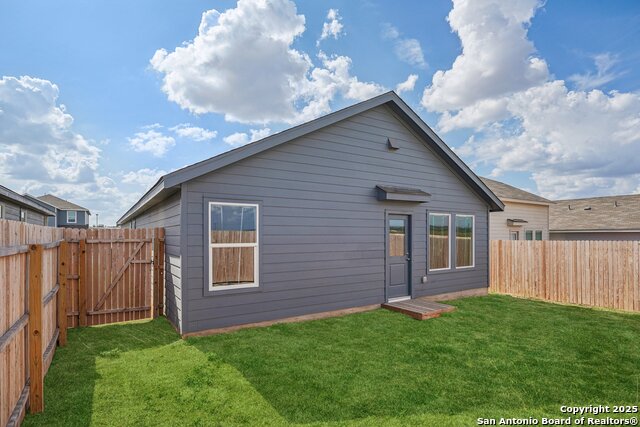 Image 30 of 31 For 250 Tahoe  