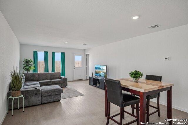 Image 6 of 31 For 250 Tahoe  