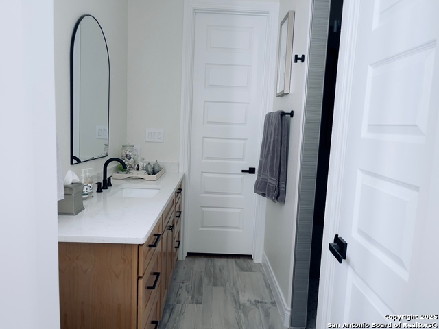 Image 24 of 46 For 202 Mystic Shores Blvd