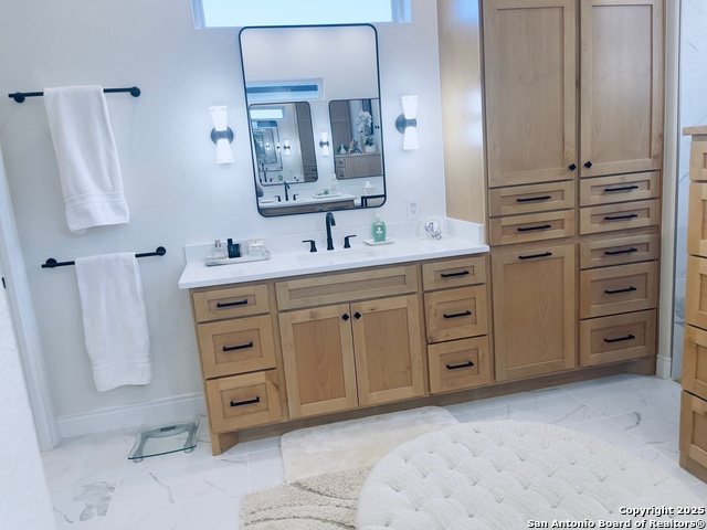 Image 34 of 46 For 202 Mystic Shores Blvd