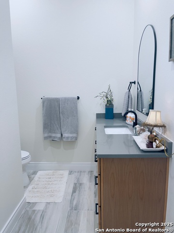 Image 36 of 46 For 202 Mystic Shores Blvd