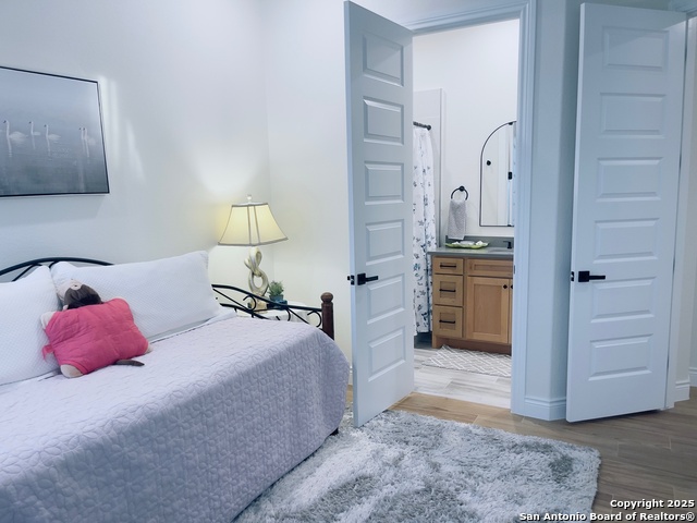 Image 38 of 46 For 202 Mystic Shores Blvd