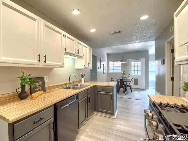 Image 11 of 24 For 9824 Meadow Way