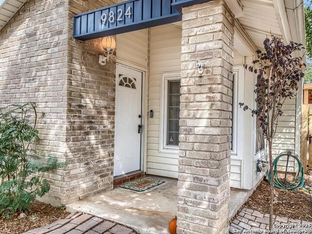 Image 3 of 24 For 9824 Meadow Way