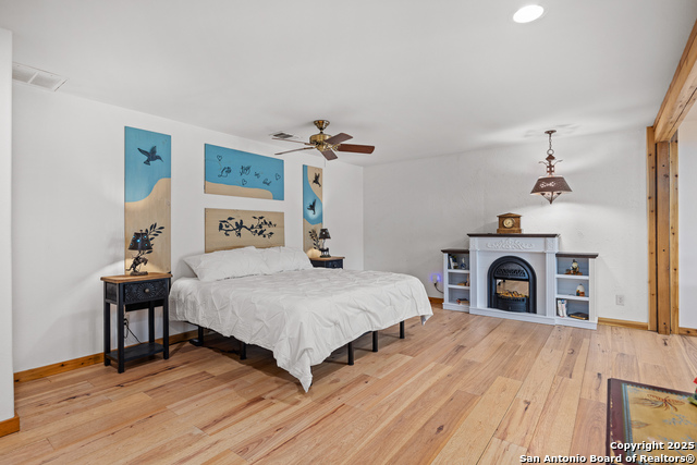 Image 14 of 49 For 1158 Orchard Park