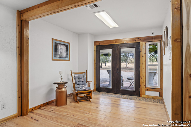 Image 15 of 49 For 1158 Orchard Park