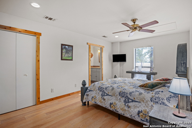 Image 17 of 49 For 1158 Orchard Park