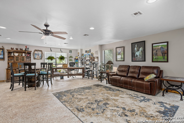 Image 21 of 49 For 1158 Orchard Park