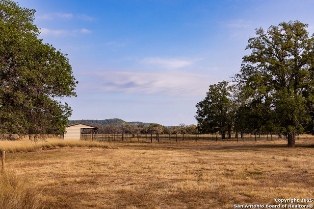 Image 29 of 49 For 1158 Orchard Park