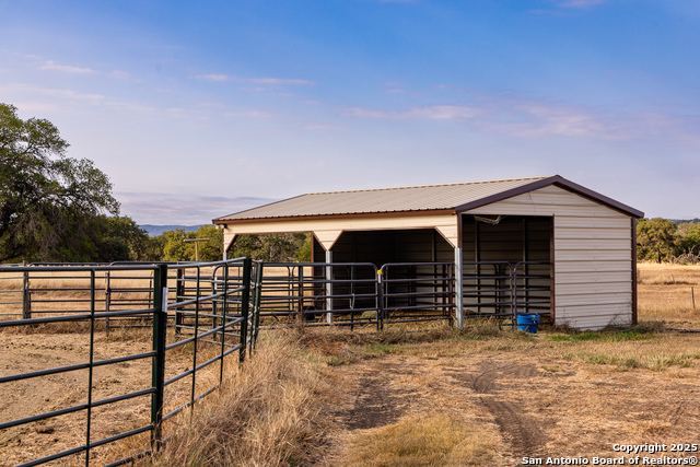 Image 33 of 49 For 1158 Orchard Park