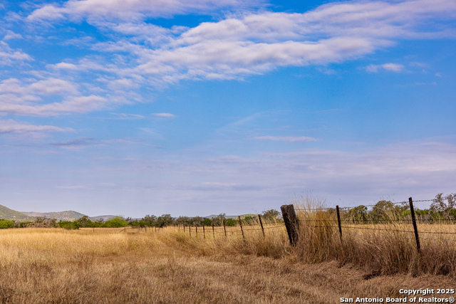 Image 37 of 49 For 1158 Orchard Park