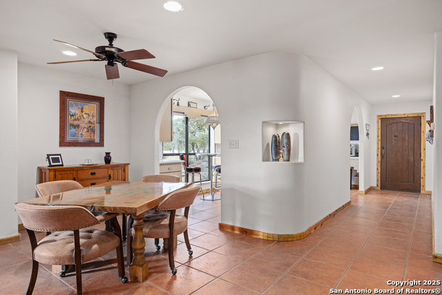 Image 7 of 49 For 1158 Orchard Park