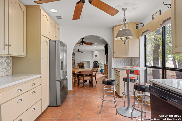 Image 9 of 49 For 1158 Orchard Park