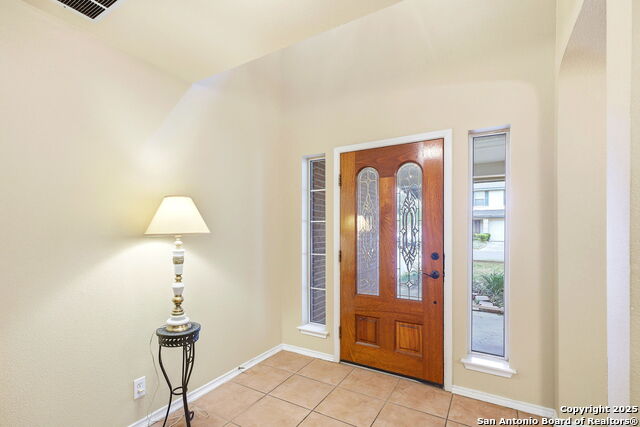 Image 10 of 51 For 9723 Dahlia  