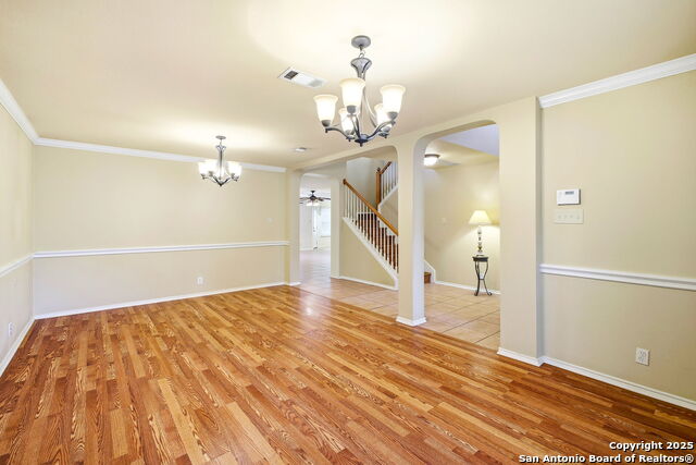 Image 12 of 51 For 9723 Dahlia  