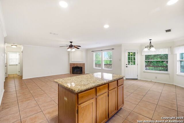 Image 19 of 51 For 9723 Dahlia  