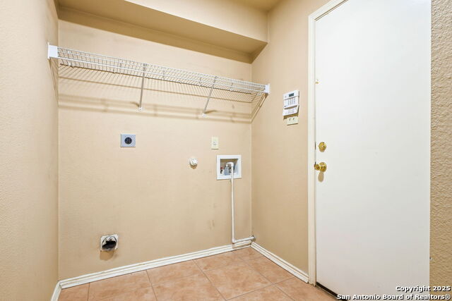 Image 27 of 51 For 9723 Dahlia  