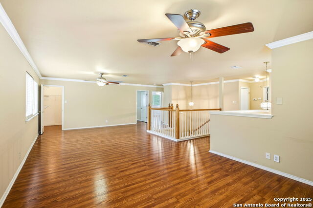 Image 35 of 51 For 9723 Dahlia  