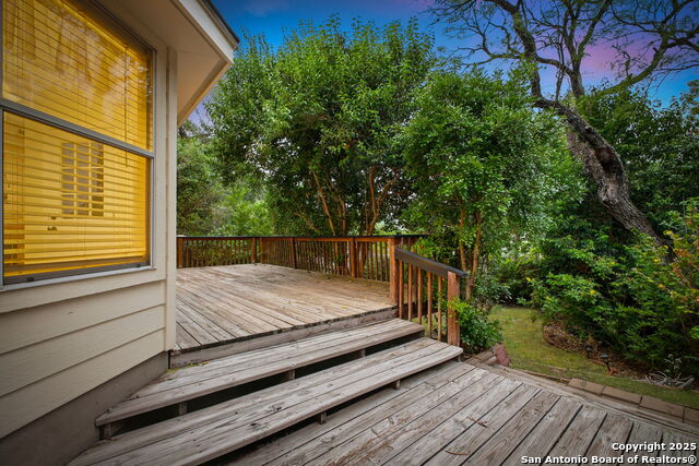 Image 41 of 51 For 9723 Dahlia  