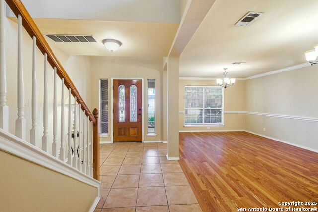 Image 9 of 51 For 9723 Dahlia  