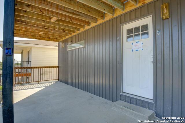 Listing photo id 9 for 185 Hidden  