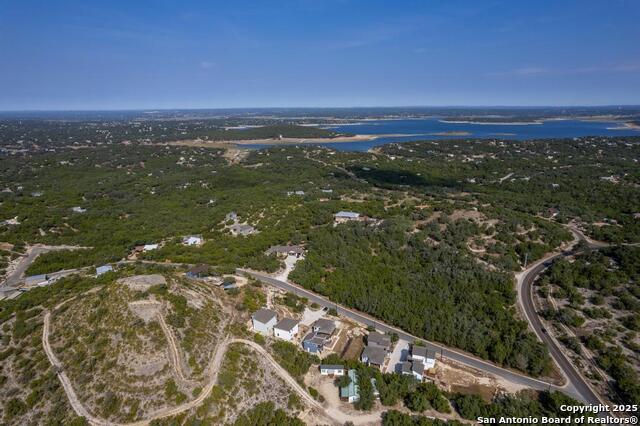 Listing photo id 3 for 185 Hidden  