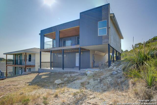 Listing photo id 4 for 185 Hidden  