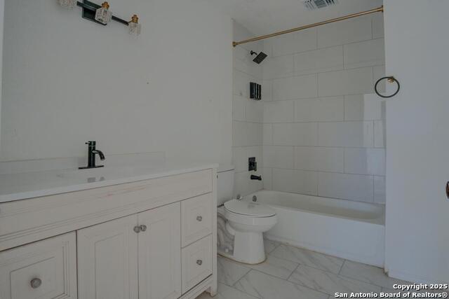 Listing photo id 6 for 185 Hidden  