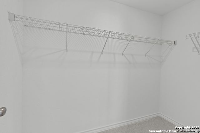 Listing photo id 6 for 8242 Hamrick Circle