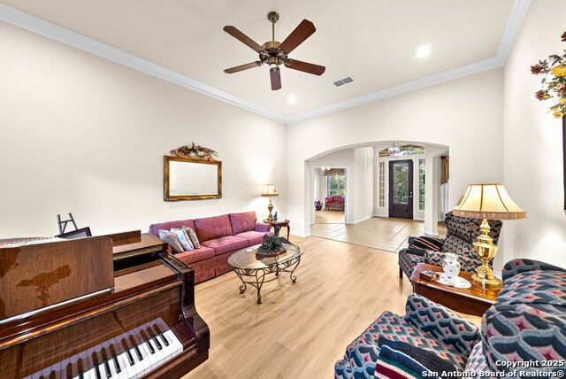 Image 11 of 76 For 130 Grey Mist