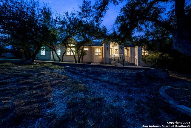 Image 66 of 76 For 130 Grey Mist