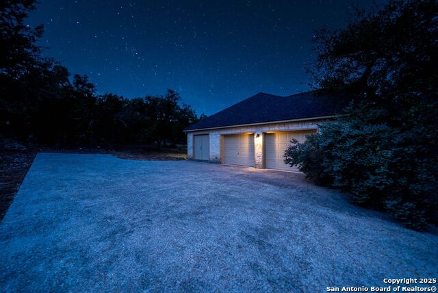 Image 74 of 76 For 130 Grey Mist