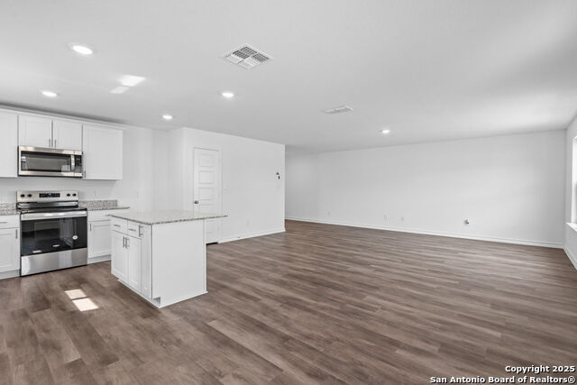 Image 8 of 23 For 8132 Brandy Branch