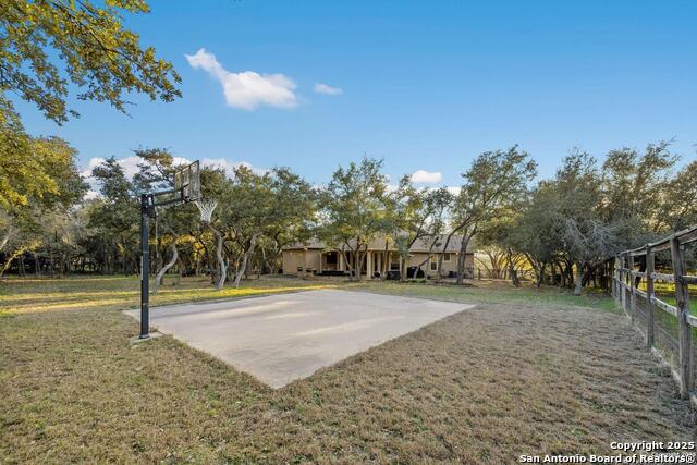 Image 38 of 44 For 3015 River Way