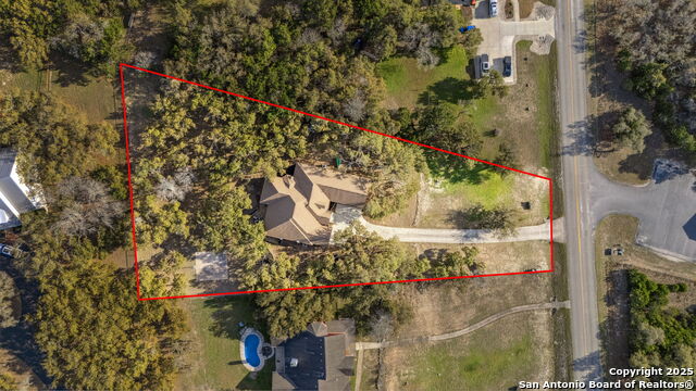 Image 41 of 44 For 3015 River Way