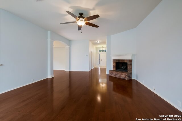 Image 10 of 30 For 2227 Encino Lake