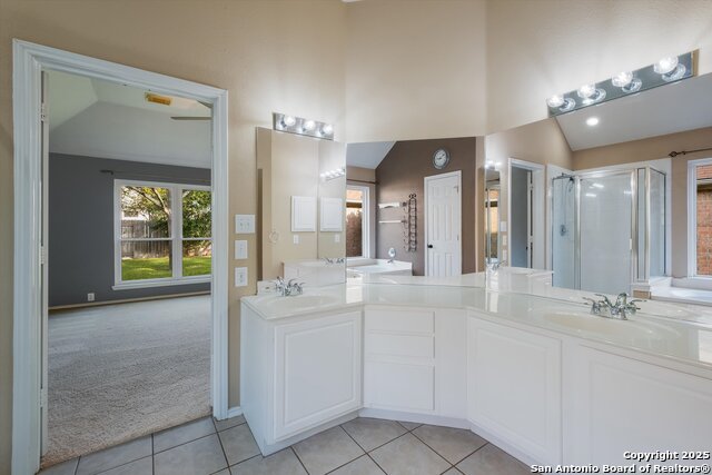 Image 22 of 30 For 2227 Encino Lake