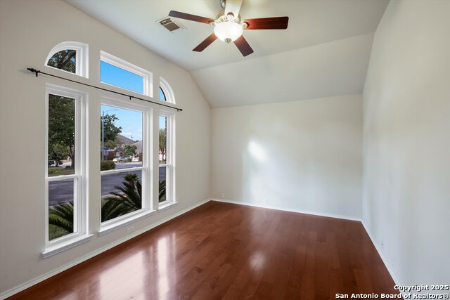 Image 6 of 30 For 2227 Encino Lake