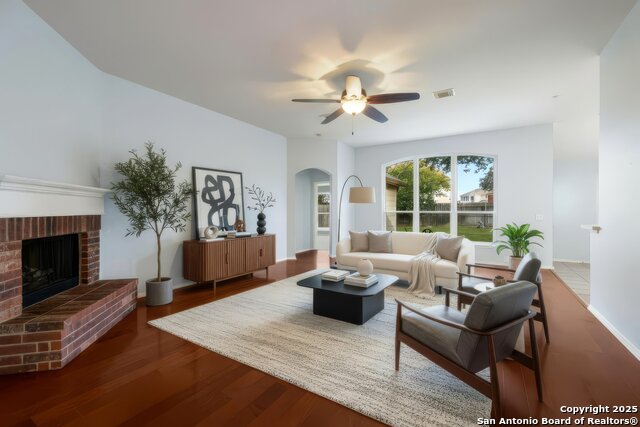 Image 7 of 30 For 2227 Encino Lake