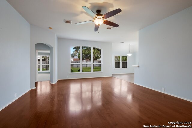 Image 9 of 30 For 2227 Encino Lake