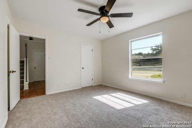 Image 12 of 25 For 6123 Farragut Dr.