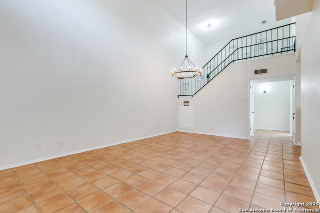 Image 18 of 25 For 6123 Farragut Dr.