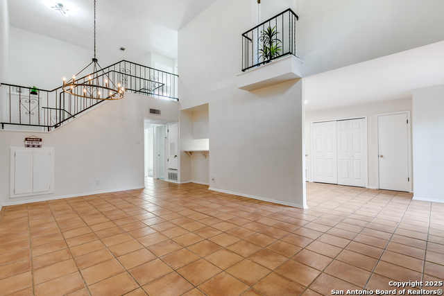 Image 7 of 25 For 6123 Farragut Dr.