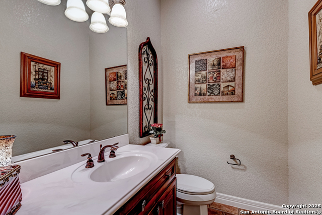 Listing photo id 28 for 1700 Frontier