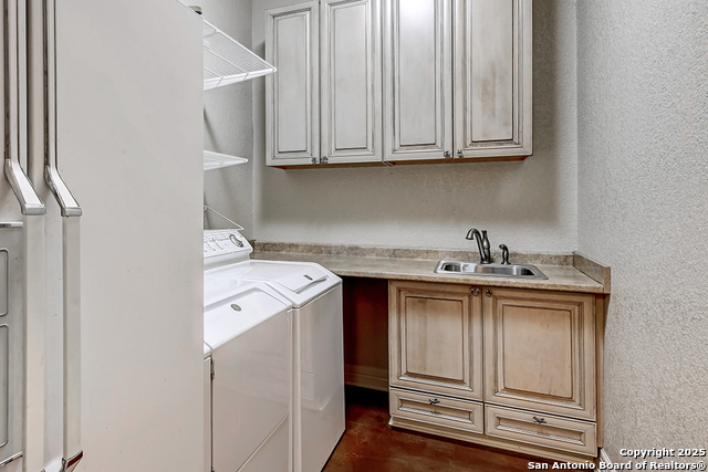 Listing photo id 29 for 1700 Frontier