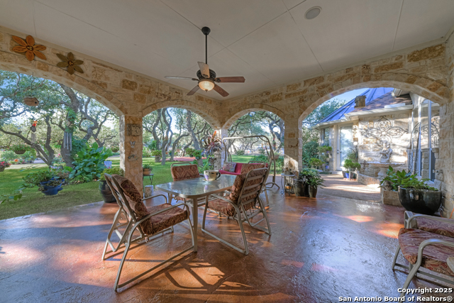 Listing photo id 44 for 1700 Frontier